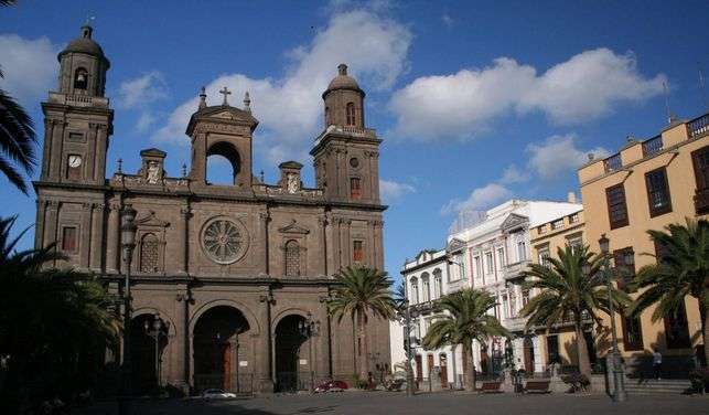 Catedral de Santa Ana, centro neurálgico del barrio de Vegueta y de la Diócesis de Canarias (Foto Viajar Ahora)