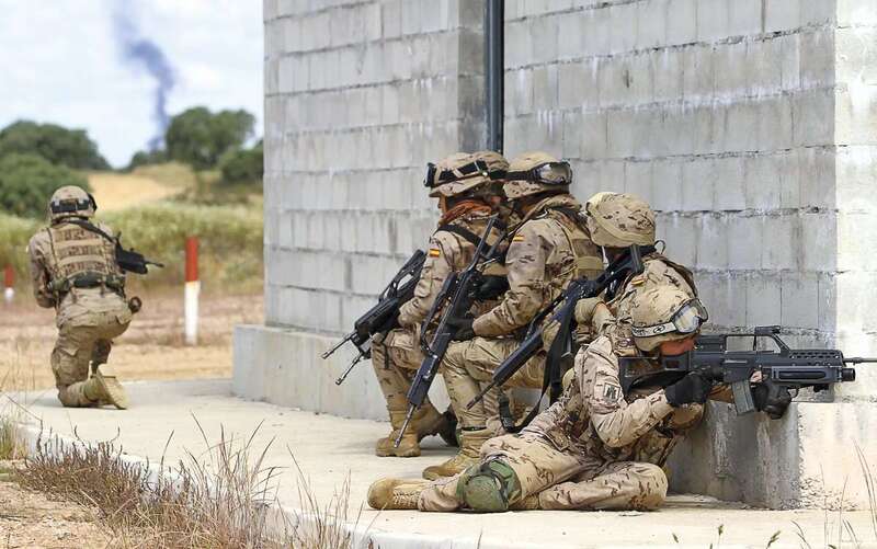 Se integrarán en los regimientos de Infantería Canarias 50 y de Artillería Antiaérea 94, y en los batallones de Zapadores XVI y el del Cuartel General (Foto TA)
