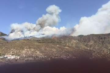 Fuego en la cumbre (Foto TA)