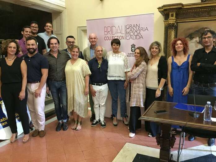 Este jueves tuvo lugar la presentación de la pasarela con la asistencia de la consejera Minerva Alonso (Foto TA)