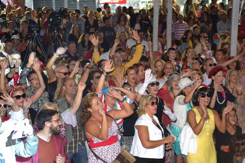 Actuación del grupo Los Flekillos (Foto TA)