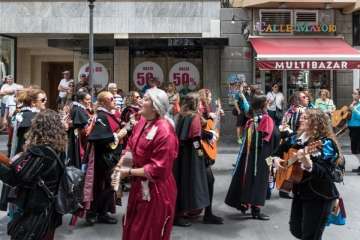 Festival de Tunas bajo el calor (Foto José Francisco Fernández Belda)