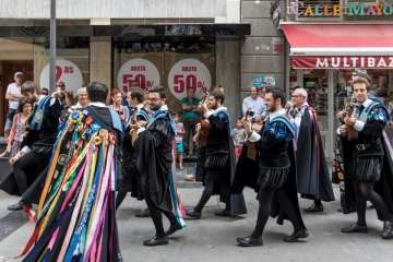 Festival de Tunas bajo el calor (Foto José Francisco Fernández Belda)