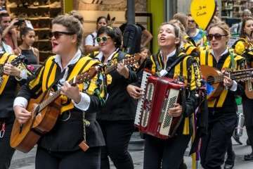 Festival de Tunas bajo el calor (Foto José Francisco Fernández Belda)