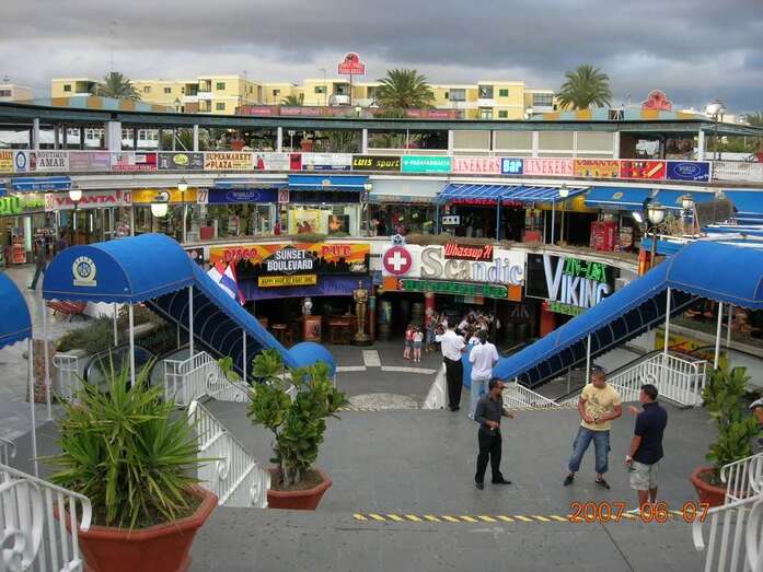 Archivo. Centro comercial de Playa del Inglés (Foto TA)