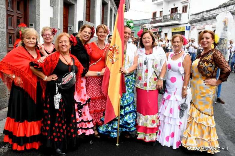 Participantes en la romería de este domingo (Foto Antonio Alí)