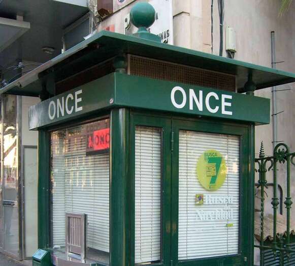 Puesto de venta de la ONCE (Foto TA)