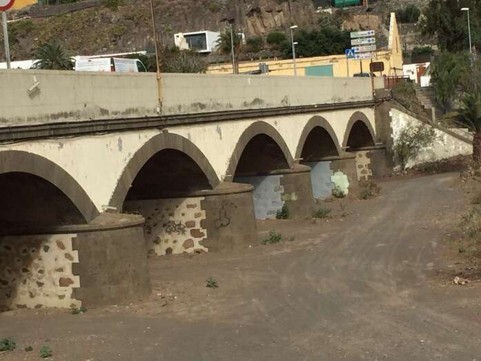 Puente de los Siete Ojos sobre el Barranco Real de Telde