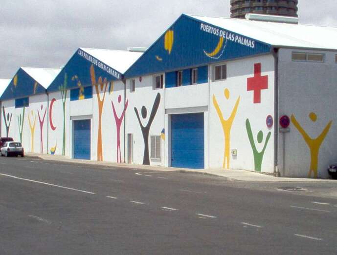 Centro Logístico de Ayuda Humanitaria de Cruz en la capital grancanaria (Foto TA)