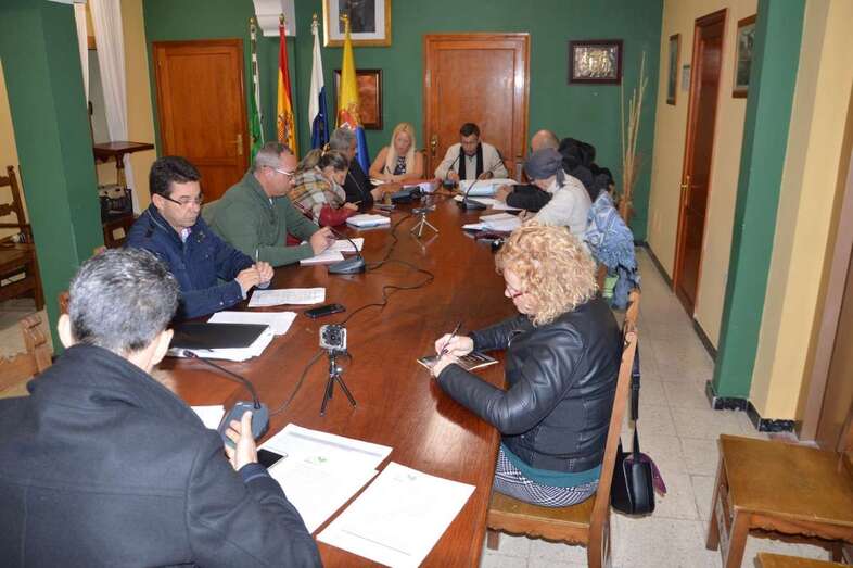 Pleno de este lunes en el Ayuntamiento de Valsequillo (Foto TA)