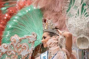 Telde se deja ver en el coso carnavalero de la capital, que reúne a miles de mascaritas en sus calles (Foto Francisco Socorro-C7 y Lpcarnaval)