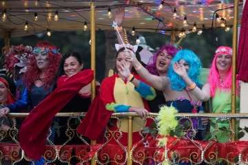 Telde se deja ver en el coso carnavalero de la capital, que reúne a miles de mascaritas en sus calles (Foto Francisco Socorro-C7 y Lpcarnaval)