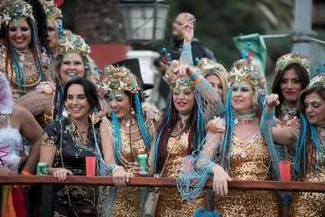 Telde se deja ver en el coso carnavalero de la capital, que reúne a miles de mascaritas en sus calles (Foto Francisco Socorro-C7 y Lpcarnaval)