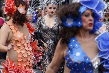 Telde se deja ver en el coso carnavalero de la capital, que reúne a miles de mascaritas en sus calles (Foto Francisco Socorro-C7 y Lpcarnaval)