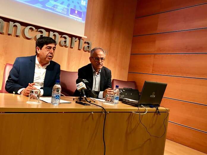 Gilberto Díaz y Daniel Cerdán, durante la presentación (Foto TA)