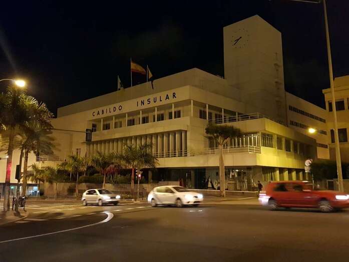 La Casa Palacio, apagada anoche (Foto TA)