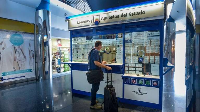 Imagen de archivo de la administración de loterías de El Muelle (Foto TA)