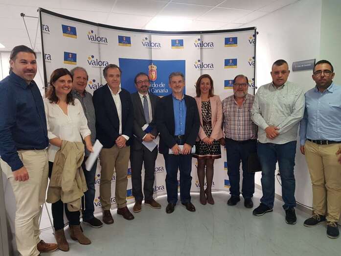 Imagen de la firma del acuerdo (Foto TA)