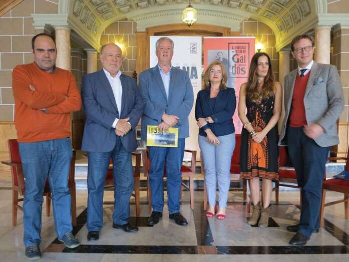 Mario Vega, Aurelio GonzaÌlez, Carlos Ruiz, Encarna GalvaÌn, Irma Correa y Tilman Kuttenkeuler (Foto TA)