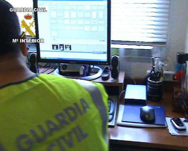 Guardia Civil de la Unidad Telemática (Foto GC)