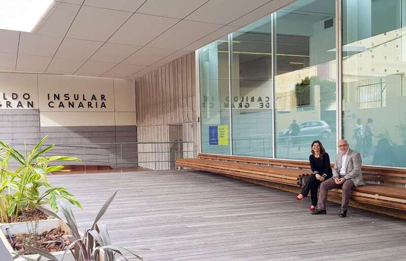 El presidente del Cabildo, Antonio Morales, y la consejera de Política Territorial, Inés Miranda (Foto TA)
