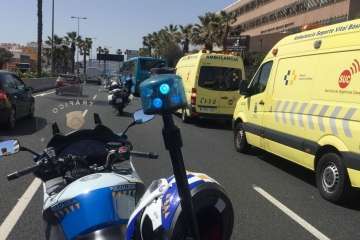 Ocho heridos en una colisión entre un camión y una guagua de Global (Foto TA)