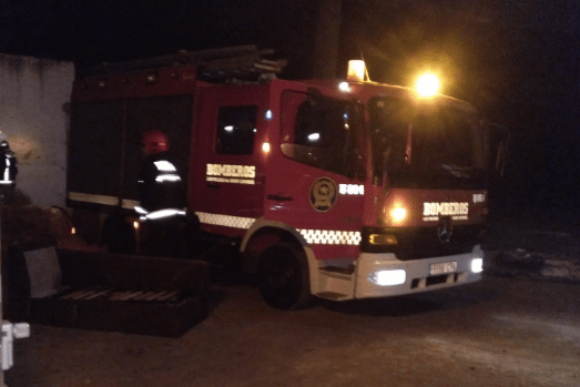 Imagen de archivo de una intervención de los bomberos de la capital grancanaria (Foto TA)