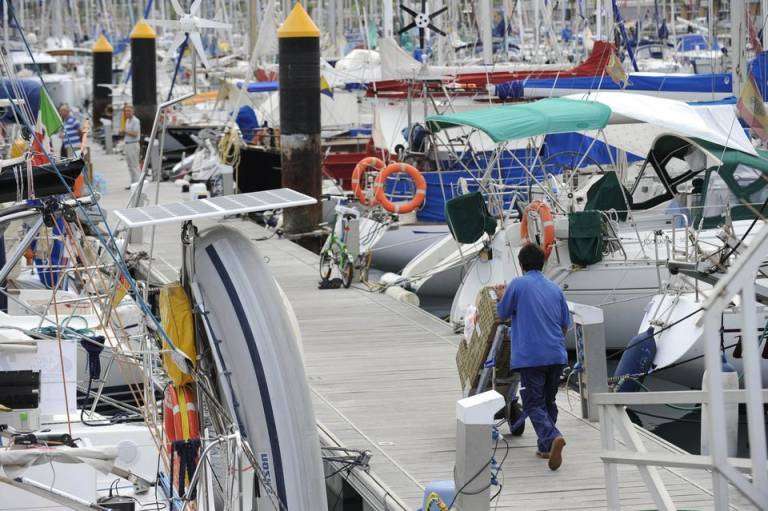 Los hechos ocurrieron en la zona de pantalanes del muelle (Foto Canarias7)