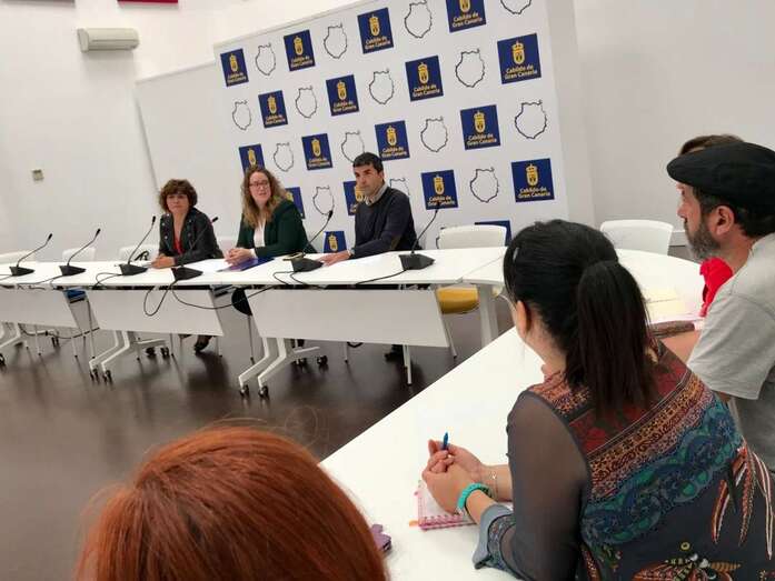 Este martes se celebró una reunión con los técnicos de la Consejería de Educación y Juventud del Cabildo (Foto TA)