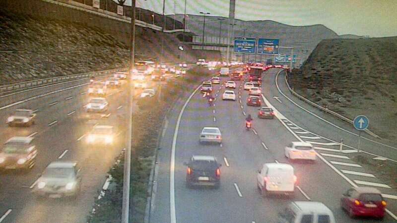 Los trabajos de Red Eléctrica no concluyeron hasta más de una hora después de lo previsto (Foto TA)