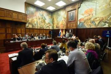 Pleno sobre el estado de la Isla en el Cabildo de Gran Canaria (Foto TA)