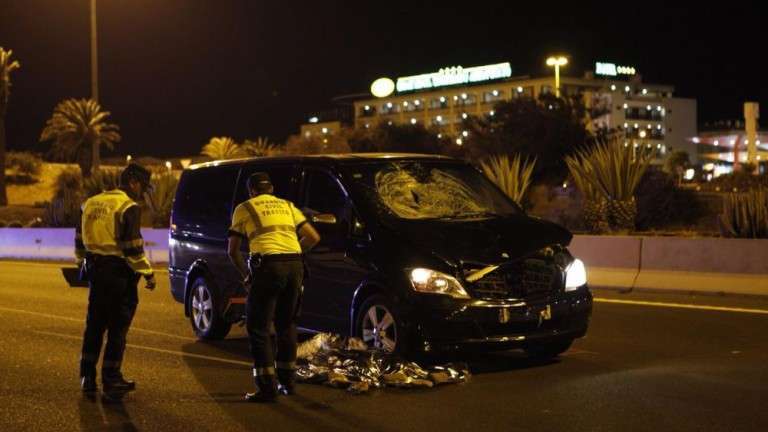 Imagen de uno de los vehículos que se vieron involucrados en el atropello (Foto TA)