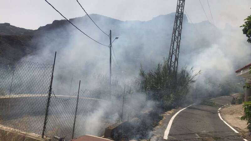 El incendio está estabilizado pero no controlado (Foto TA).
