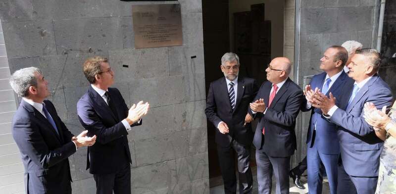 Momento del acto de reapertura de la Casa de Galicia (Foto TA)