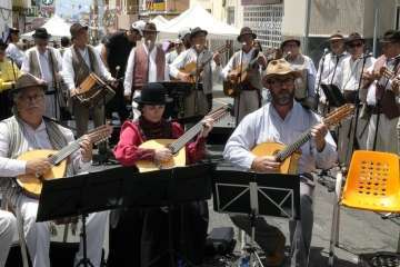 El Gobierno canario rinde pleitesía a la Virgen del Carmen de La Isleta (Foto TA y Acfi Press)
