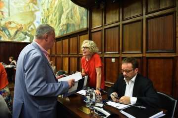 Pleno extraordinario en el Cabildo (Foto TA)