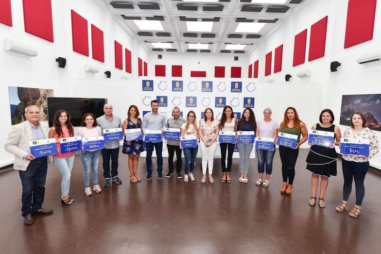 Imagen de la renovación del convenio, este martes en el Cabildo (Foto TA)