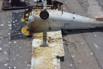 Aparecen restos de una avioneta de aeromodelismo en el litoral de la capital grancanaria (Foto Salvamento Marítimo)