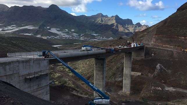 Imagen de archivo de la nueva carretera de Agaete a La Aldea (Foto EFE)