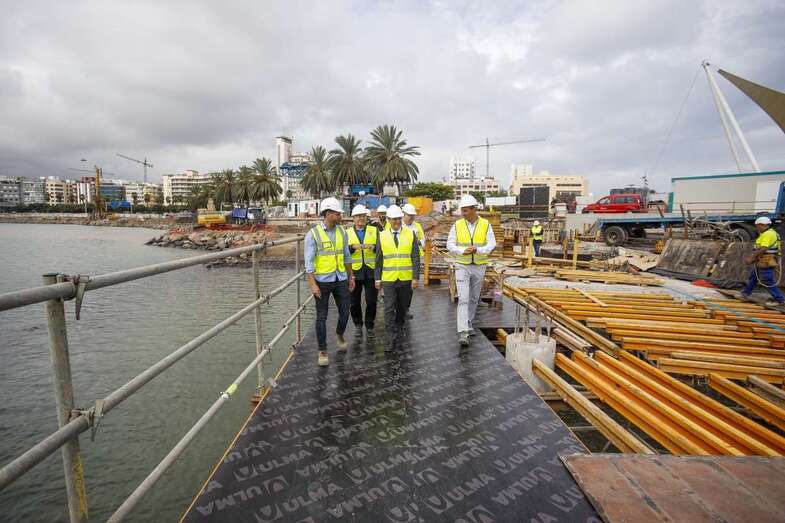 Imagen del recorrido de este jueves por las obras (Foto TA)