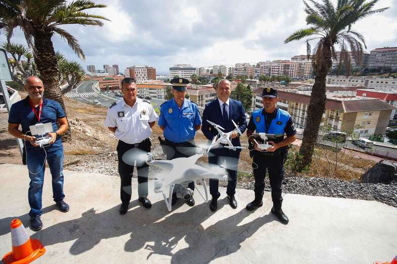 Imagen de uno de los drones de la Policía Local (Foto TA)