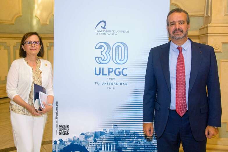 El rector, Rafael Robaina, presentó los actos por el 30 aniversario de la ULPGC (Foto TA)