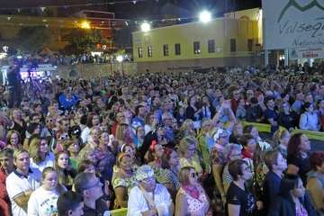 Georgie Dann y una feria de coches clásicos tiñen de vintage a Valsequillo (Foto Antonio Alí, TA y Acfi Press)