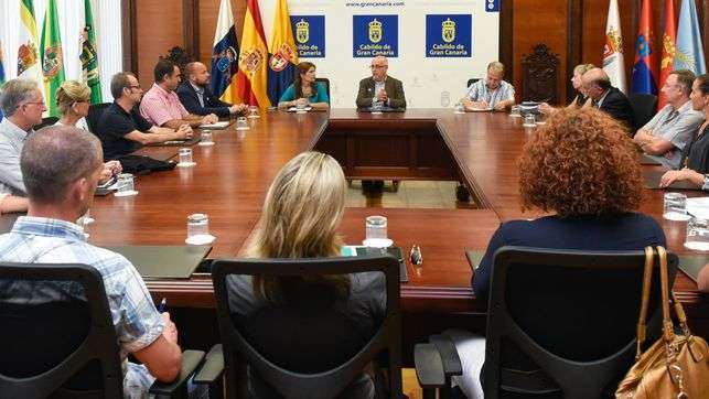 Sesión de la reunión constituyente del órgano de evaluación ambiental de Gran Canaria (Foto TA)