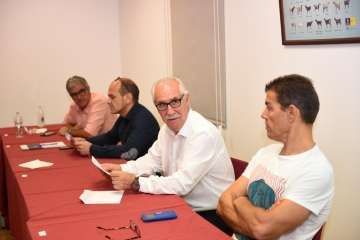 Un panel de expertos catadores valoraron 63 muestras (Foto TA)