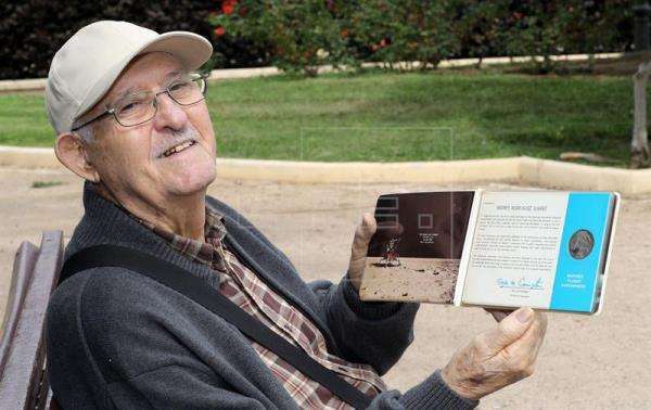 Andrés Rodríguez, uno de los primeros trabajadores contratados por la NASA en los años sesenta para la Estación Espacial de Maspalomas (Foto Efe)