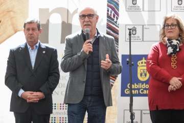 El Cabildo reconoce la labor de los apicultores de Telde en la entrega de premios del Concurso de Mieles (Foto TA)