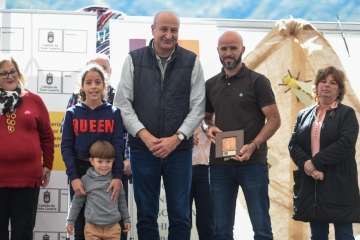 El Cabildo reconoce la labor de los apicultores de Telde en la entrega de premios del Concurso de Mieles (Foto TA)