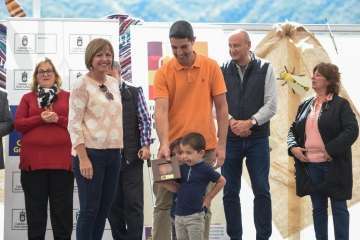 El Cabildo reconoce la labor de los apicultores de Telde en la entrega de premios del Concurso de Mieles (Foto TA)