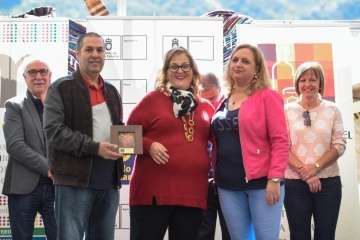 El Cabildo reconoce la labor de los apicultores de Telde en la entrega de premios del Concurso de Mieles (Foto TA)